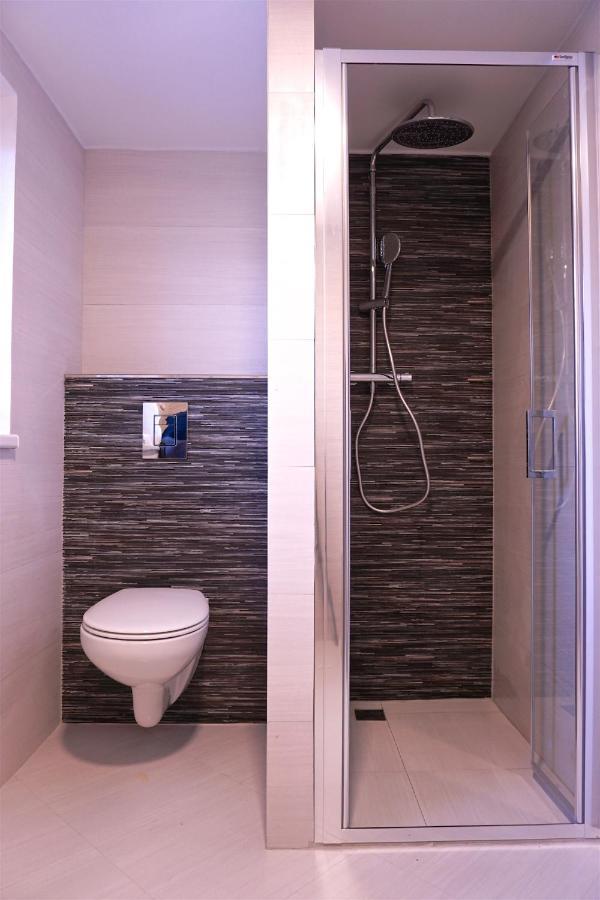 Apartmany U Lipy Tatobity Exteriör bild