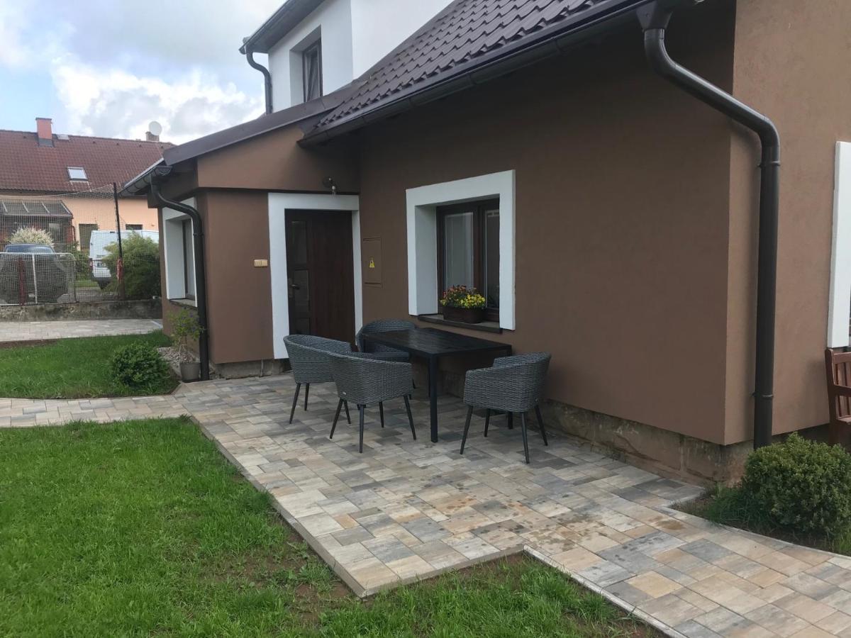 Apartmany U Lipy Tatobity Exteriör bild