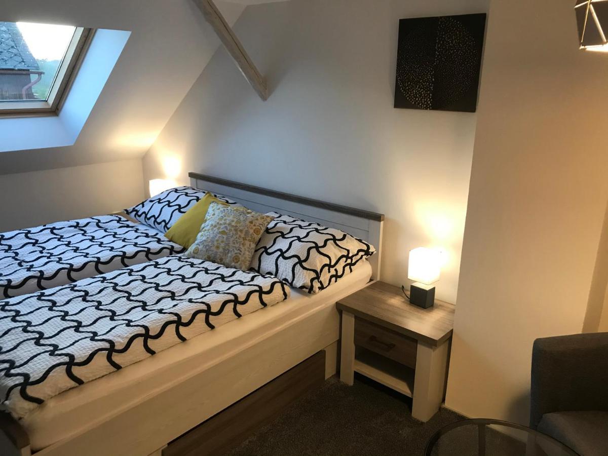 Apartmany U Lipy Tatobity Exteriör bild